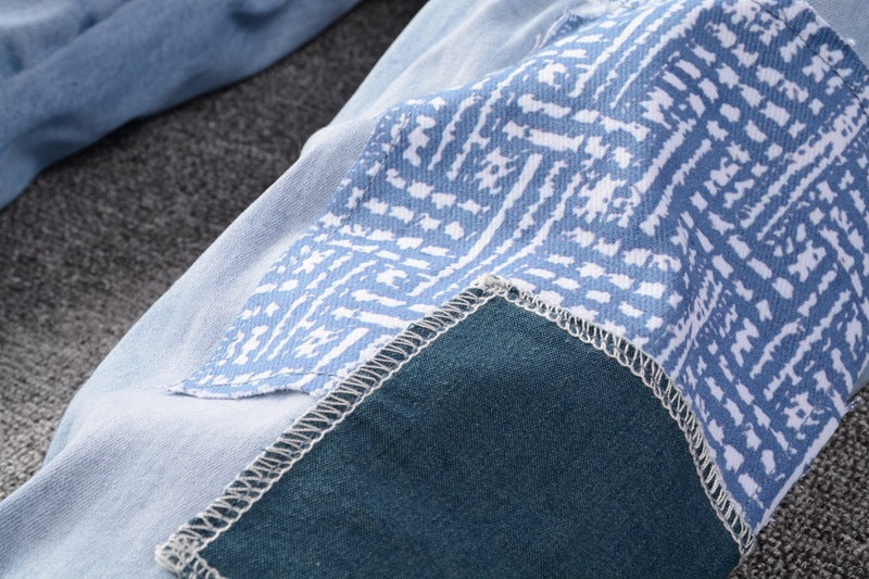 Skinny jeans with holes