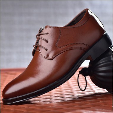 Classic Black Shoes With Pointed Toe For Men