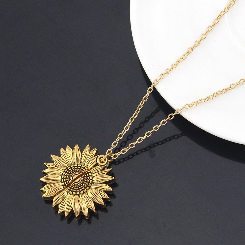 Unisex Sunflower Necklace