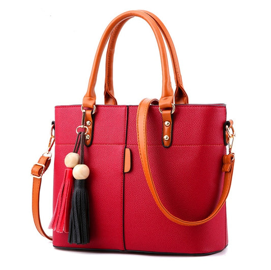 Female slung shoulder bag
