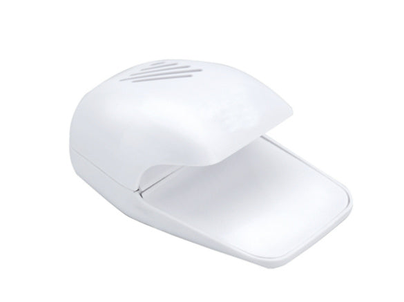 Nail dryer