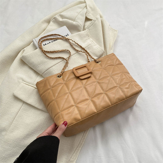 Trendy Chic Chanel-style Chain Bag
