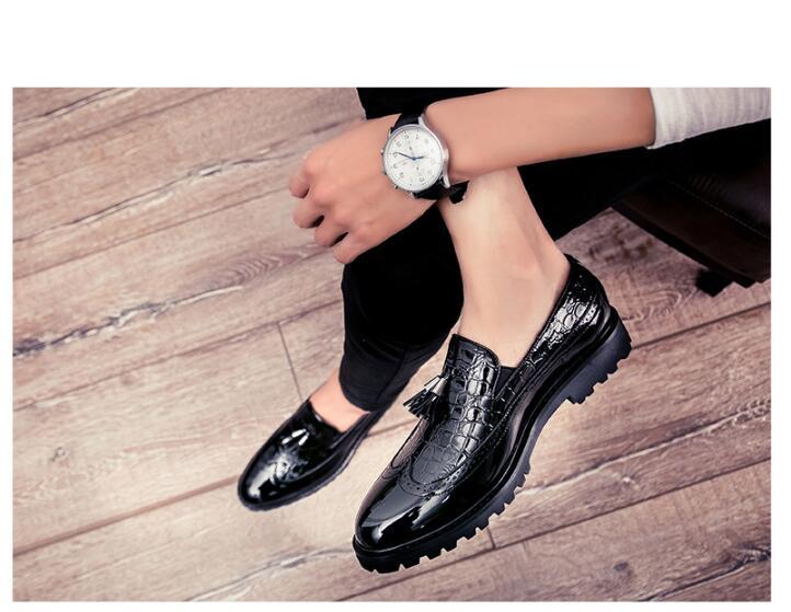 Bullock carved men's thick bottom tassel shoes