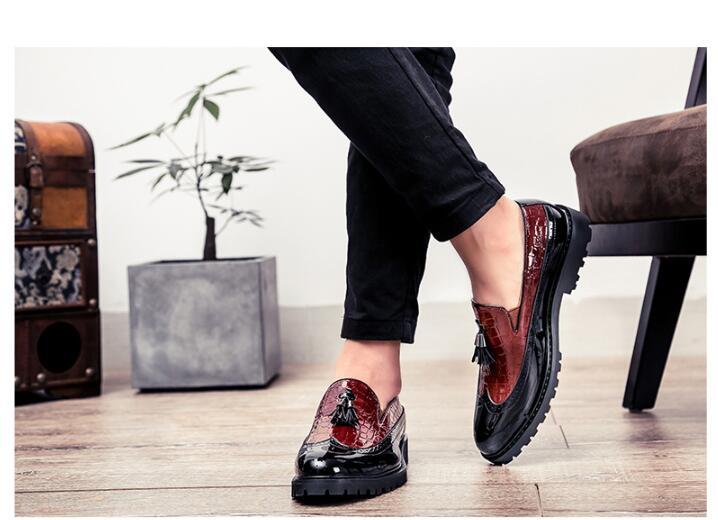 Bullock carved men's thick bottom tassel shoes