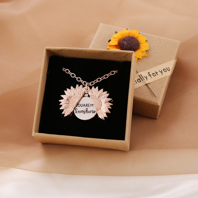 Unisex Sunflower Necklace