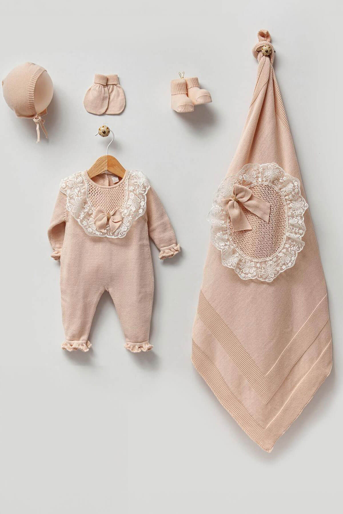 Nora Beige Newborn Knitwear Coming Home Set (5 pcs)