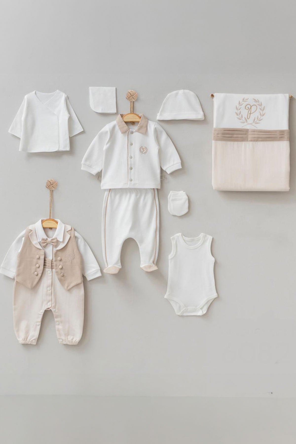 Paul Powder Newborn Coming Home Set (10 pcs)